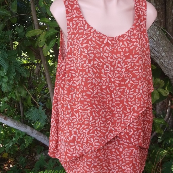 AVA & VIV RUST FLORAL SLEEVELESS TOP - Picture 4 of 5